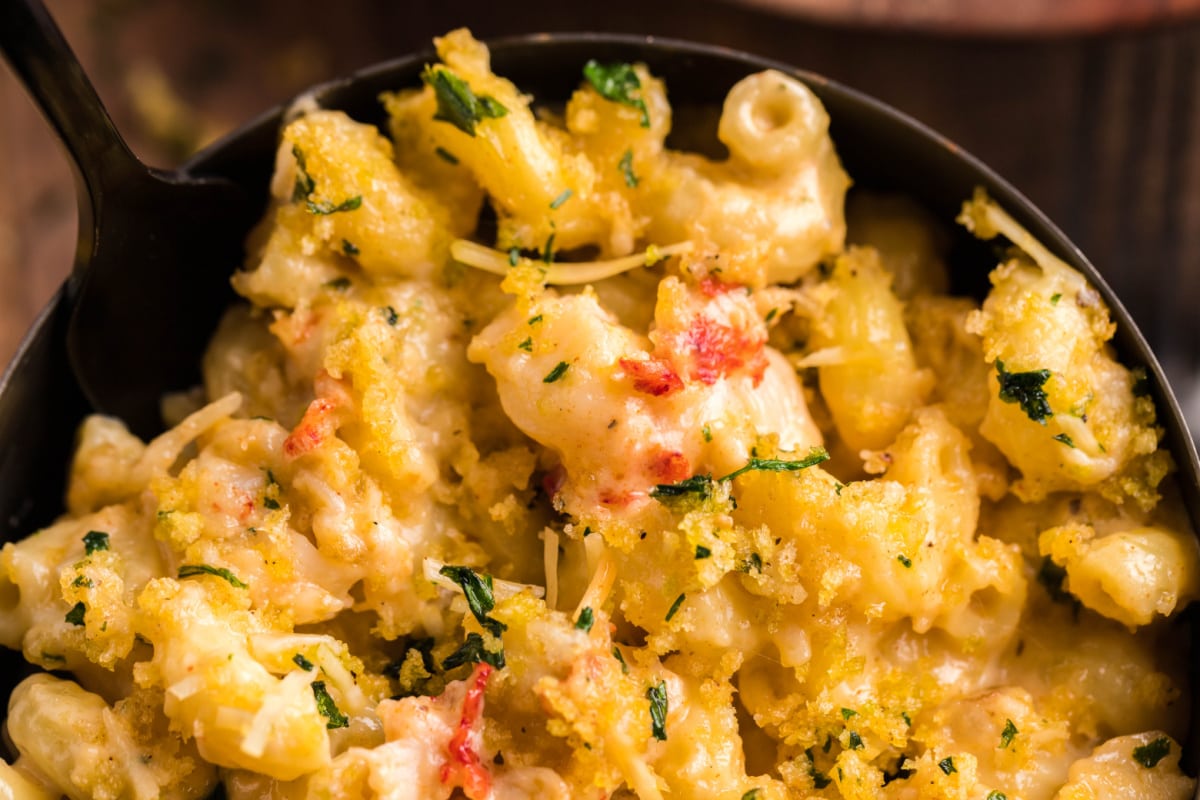 Smoky Seafood Mac and Cheese | Chef Jernard